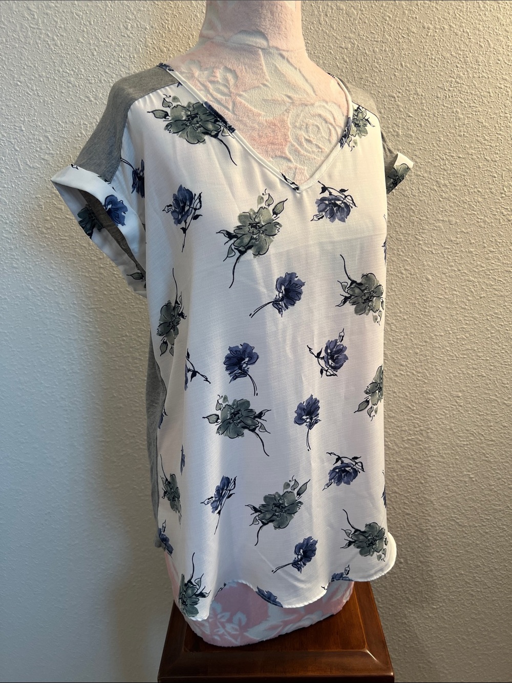 Floral V-Neck Tunic Top in White with Gray Accents